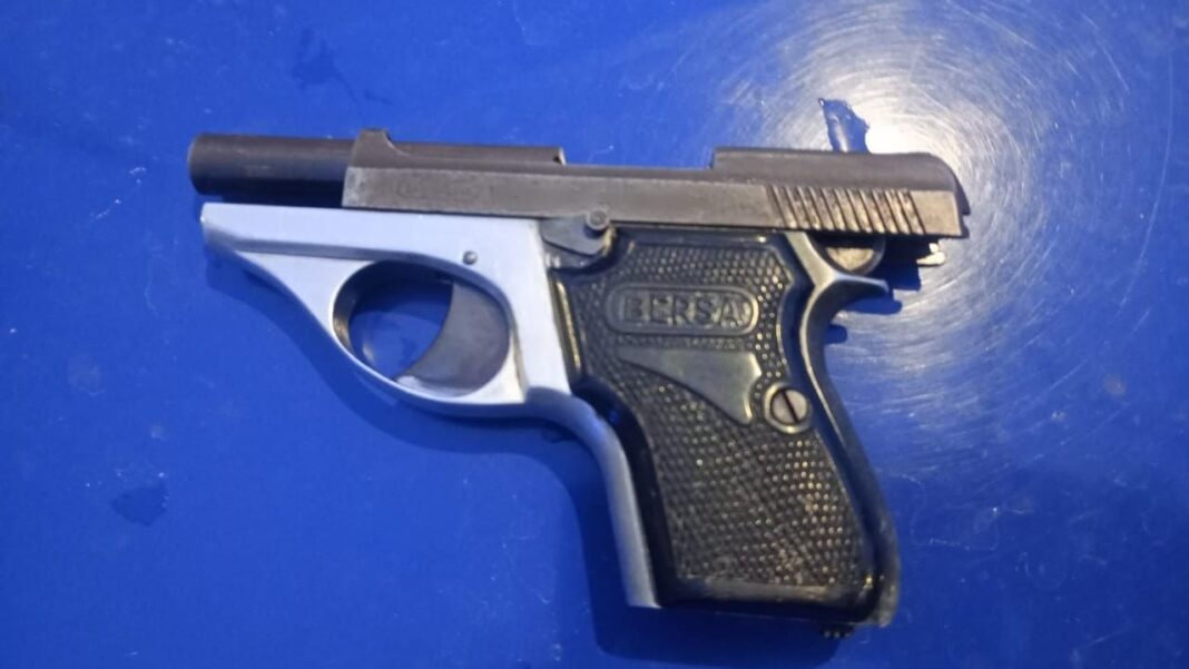 2295081-disparo-al-aire-y-fue-detenido-con-dos-armas-de-fuego