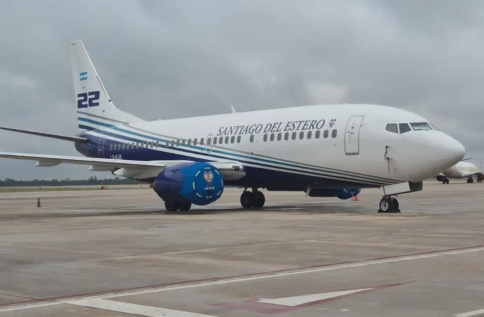 2297277-fuego-en-guasapampa-el-avion-hidrante-mas-potente-de-sudamerica-llega-a-prestar-ayuda
