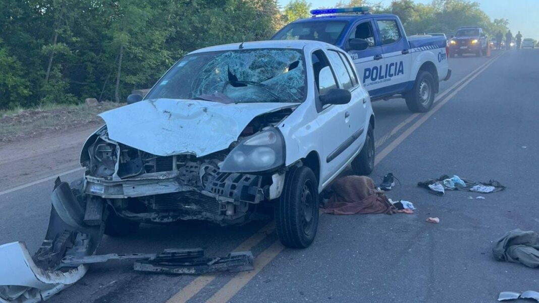 2309586-fuerte-accidente-entre-un-auto-y-una-moto-en-calamuchita