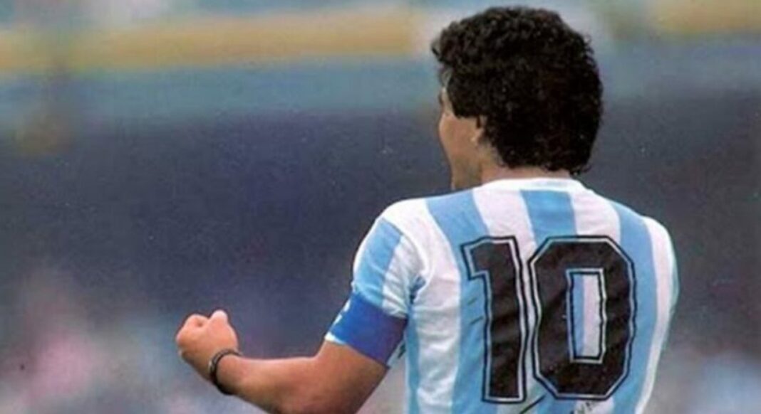 2320873-glosario-maradoniano-una-historia-de-diego-por-cada-letra-del-abecedario